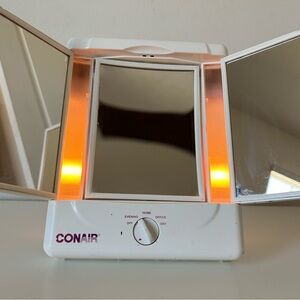 Vintage Conair Portable Luminaire TM7LX Light Up Make Up mirror TESTED